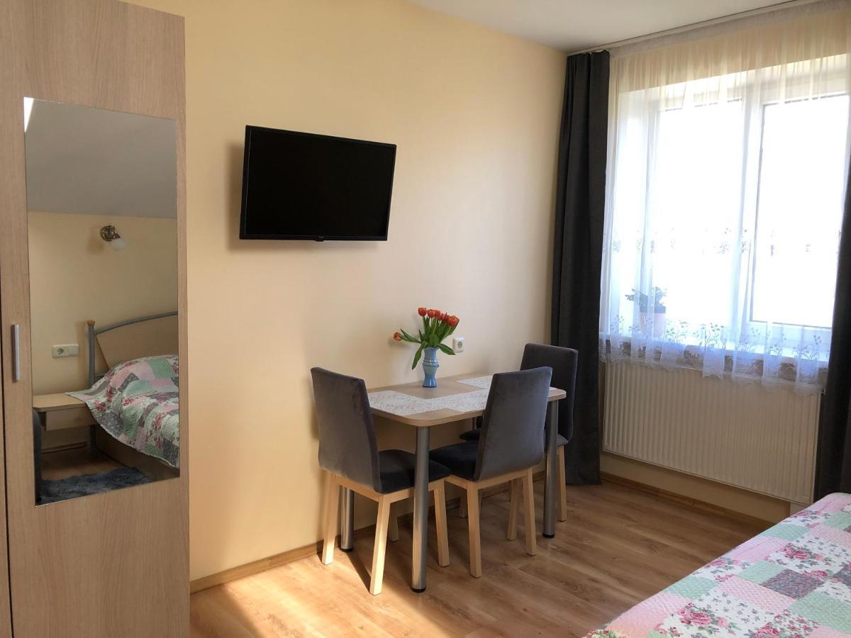 Viktoras Apartments พาลังกา ภายนอก รูปภาพ